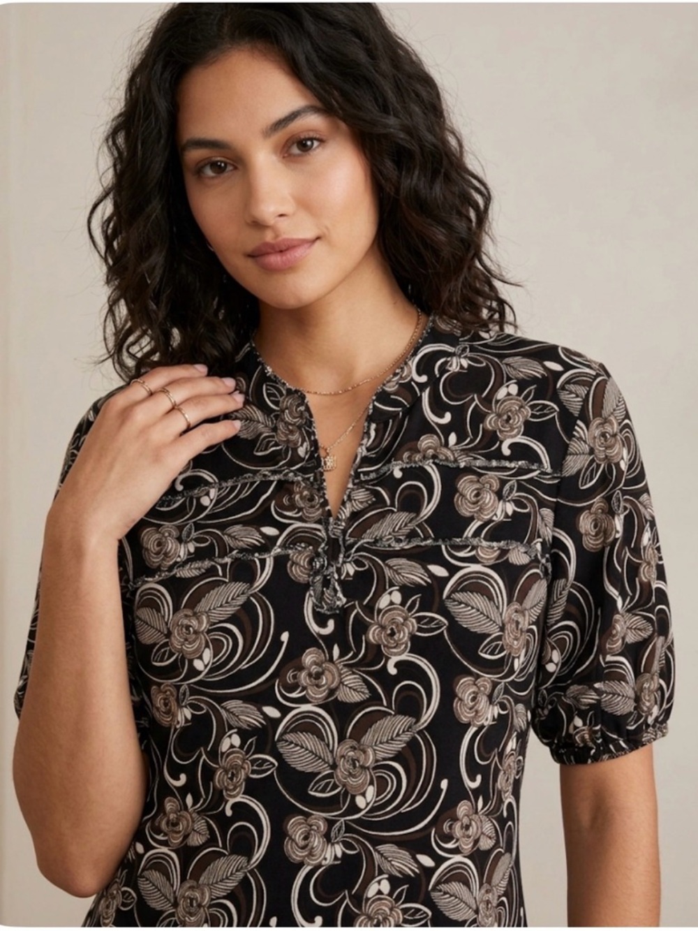 STYLE & CO. Floral Lettuce Trimming Accent Top, Women’s XL, Black White Tan